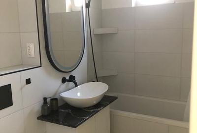 Apartament cu 3 camere decomandat în Central - 3