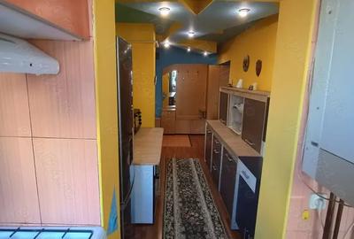 Apartament cu 3 camere decomandat în Central - 4