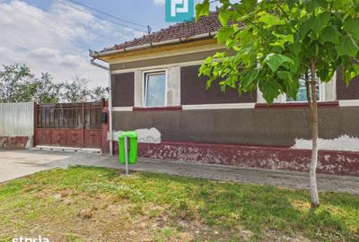 Casă cu 4 camere cu Teren 2253 Mp în Almaș - 12