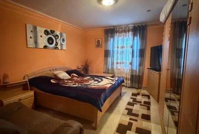 Casă cu Teren 3300 Mp în Dornești - 2