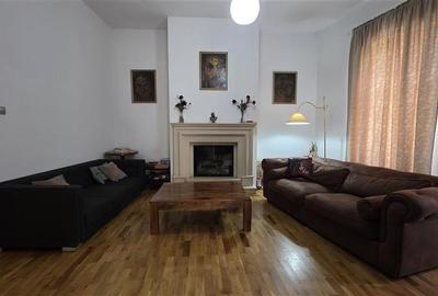 Casă cu 4 camere cu Teren 613 Mp în Central