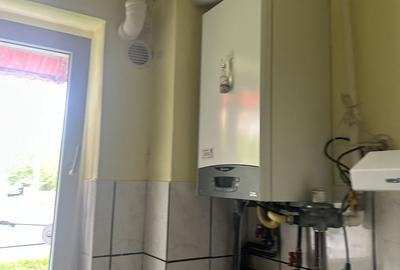 Apartament cu 2 camere decomandat în Petros