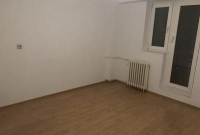 Apartament cu 2 camere decomandat în Octavian Goga - 3