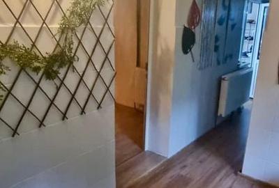 Apartament în 9 Mai - 1