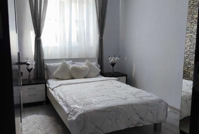 Apartament cu 3 camere semidecomandat în Spitalul Județean - 1