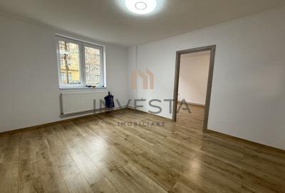 Apartament cu 3 camere semidecomandat în Central - 1