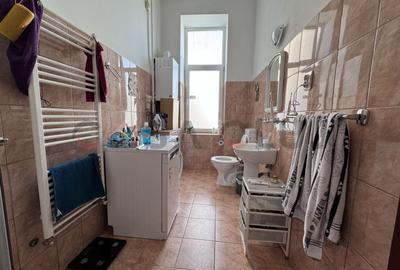 Apartament cu 4 camere decomandat, mobilat în Ultracentral - 11