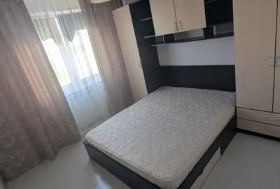 Apartament cu 2 camere decomandat în Apărătorii Patriei