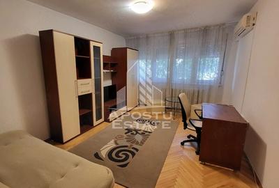 Apartament cu 2 camere decomandat în Spitalul Județean