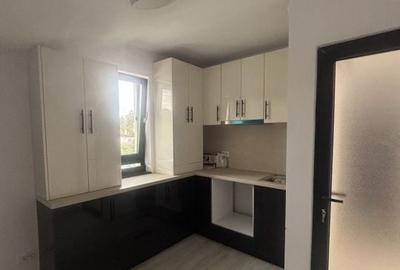 Apartament cu 3 camere decomandat în Central - 3