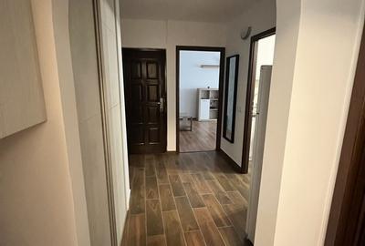 Apartament cu 2 camere decomandat în Olteniței