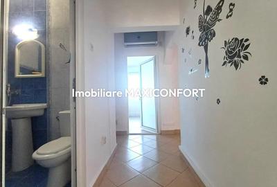 Apartament cu 3 camere decomandat în Calea Galați