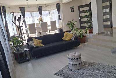 Casă cu Teren 425 Mp în Central