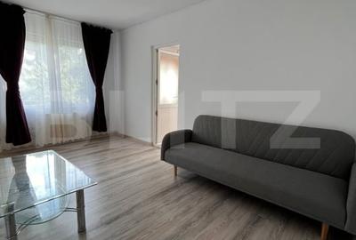 Apartament cu 2 camere semidecomandat, mobilat în Podul de Piatră