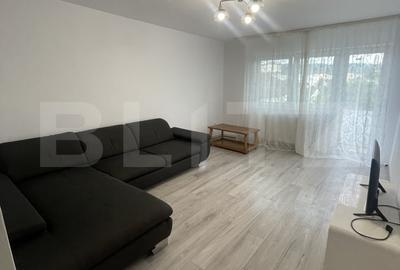 Apartament cu 3 camere decomandat, mobilat în Decebal