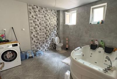 Casă cu 4 camere în Bejan - 1