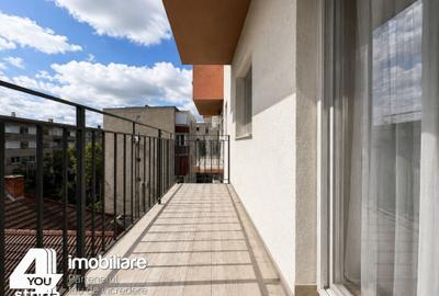 Apartament cu 3 camere decomandat în Podgoria