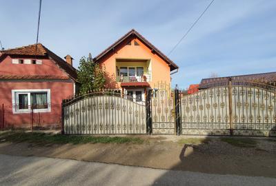 Casă individuală cu 4 camere cu Garaj în Teliu - 14