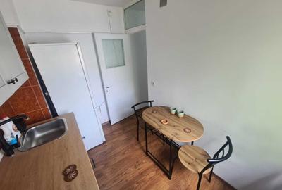 Garsonieră decomandată în Vitan - 3