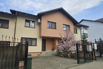 Casă cu 3 camere cu Teren 200 Mp în Hlincea
