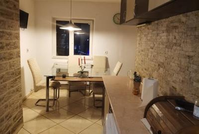 Apartament cu 3 camere decomandat, mobilat în Murfatlar - 8