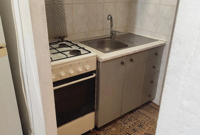 Garsonieră nedecomandată în Nicolina