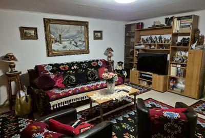 Casă individuală cu 3 camere cu Canalizare în Central - 16