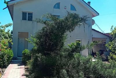Casă cu Teren 500 Mp în Roșu - 9