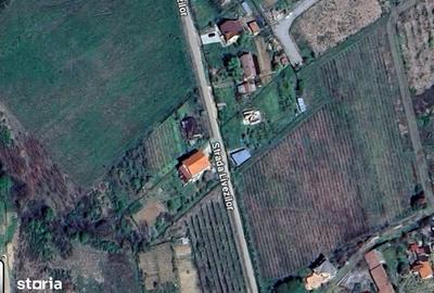 Teren de 2300 mp, în Central