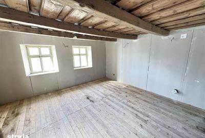 Casă cu 2 camere cu Teren 1278 Mp în Ludoș