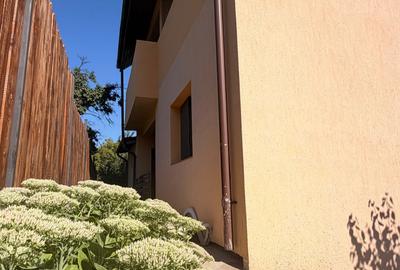 Casă cu 4 camere în Exterior Vest