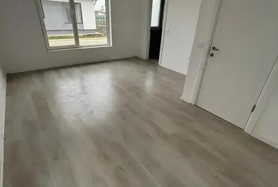 Casă cu 4 camere cu Teren 300 Mp în Tunari - 9
