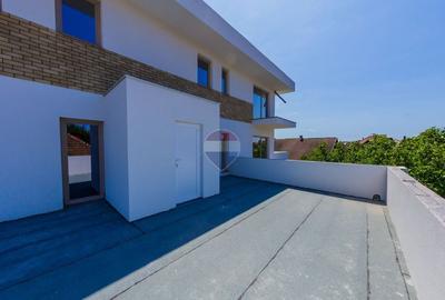 Apartament cu 2 camere decomandat în Ultracentral