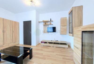 Apartament cu 2 camere decomandat, mobilat în Decebal