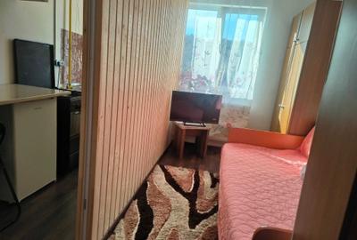 Garsonieră decomandată în Central