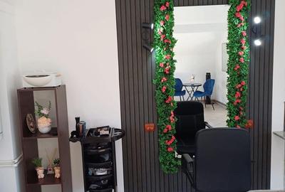 Spațiu comercial, de 40 mp, în Cornu