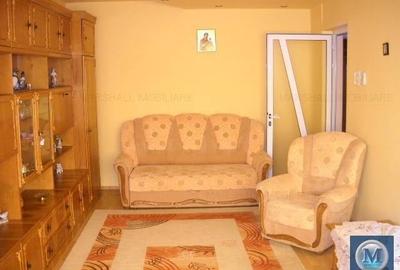 Apartament cu 2 camere decomandat, mobilat în Republicii - 2