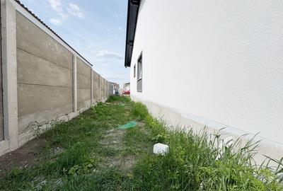 Duplex cu 3 camere cu Canalizare în Moșnița Veche - 9