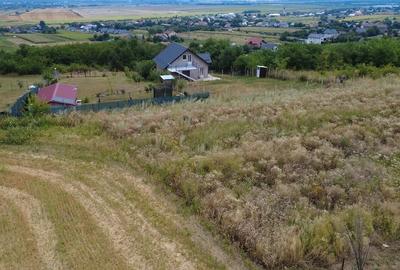 Teren de 500 mp, în Fântânele (Hemeiuș)