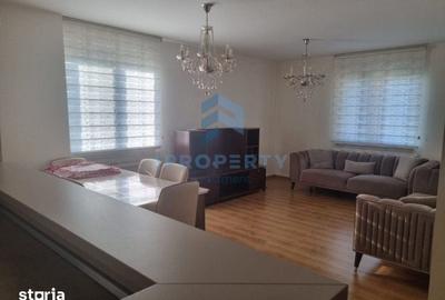 Apartament cu 3 camere decomandat în Berceni