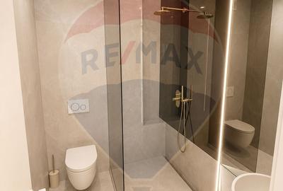 Apartament cu 3 camere în Băneasa