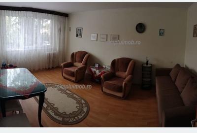 Apartament cu 2 camere decomandat, mobilat în Titan
