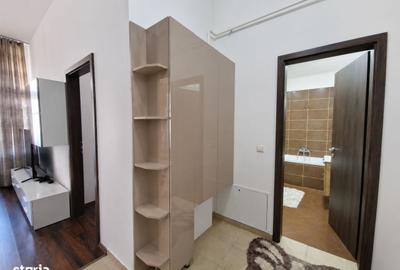 Apartament cu 2 camere semidecomandat în Soarelui
