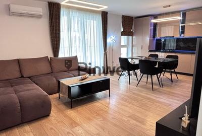 Apartament cu 3 camere semidecomandat, mobilat în Central