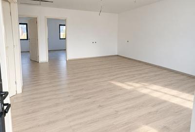 Casă cu 3 camere cu Teren 256 Mp în Central
