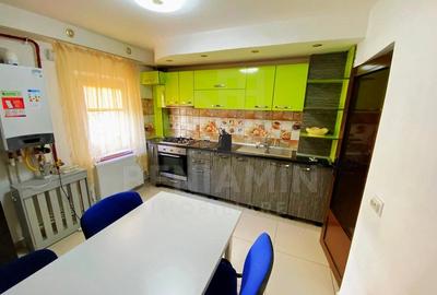 Apartament cu 2 camere semidecomandat în Rovine