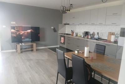 Duplex cu 3 camere cu Canalizare în Parța