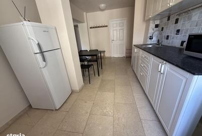 Apartament cu 3 camere decomandat în Răcădău