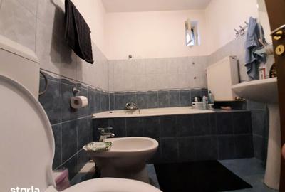 Apartament cu 3 camere decomandat în Micro 17 - 7