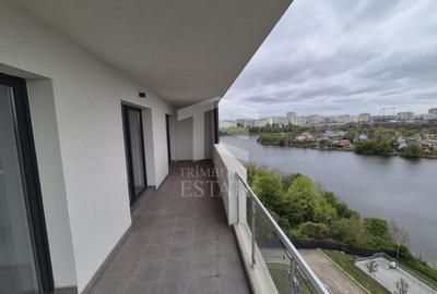 Apartament cu 3 camere semidecomandat în Fundeni